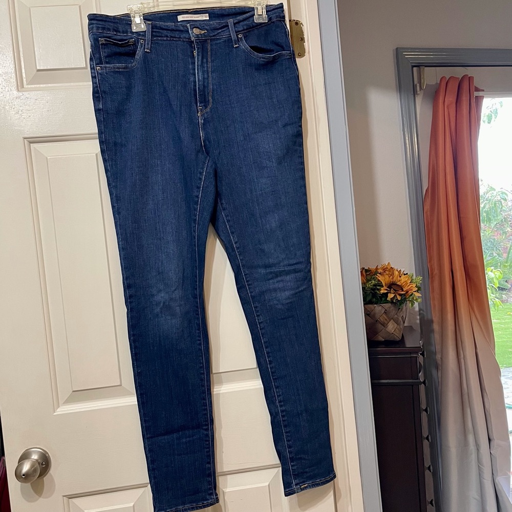 Levi’s Women High Rise Skinny Jeans Sz 32